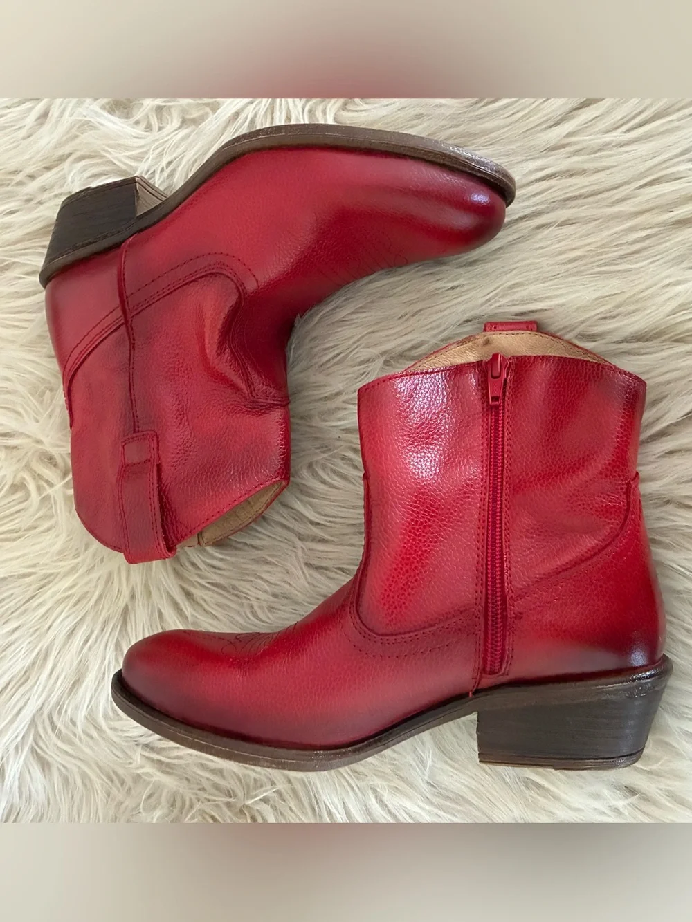 Miz Mooz NWOT Carlitos Western Bootie’s Sz 37, 7 US